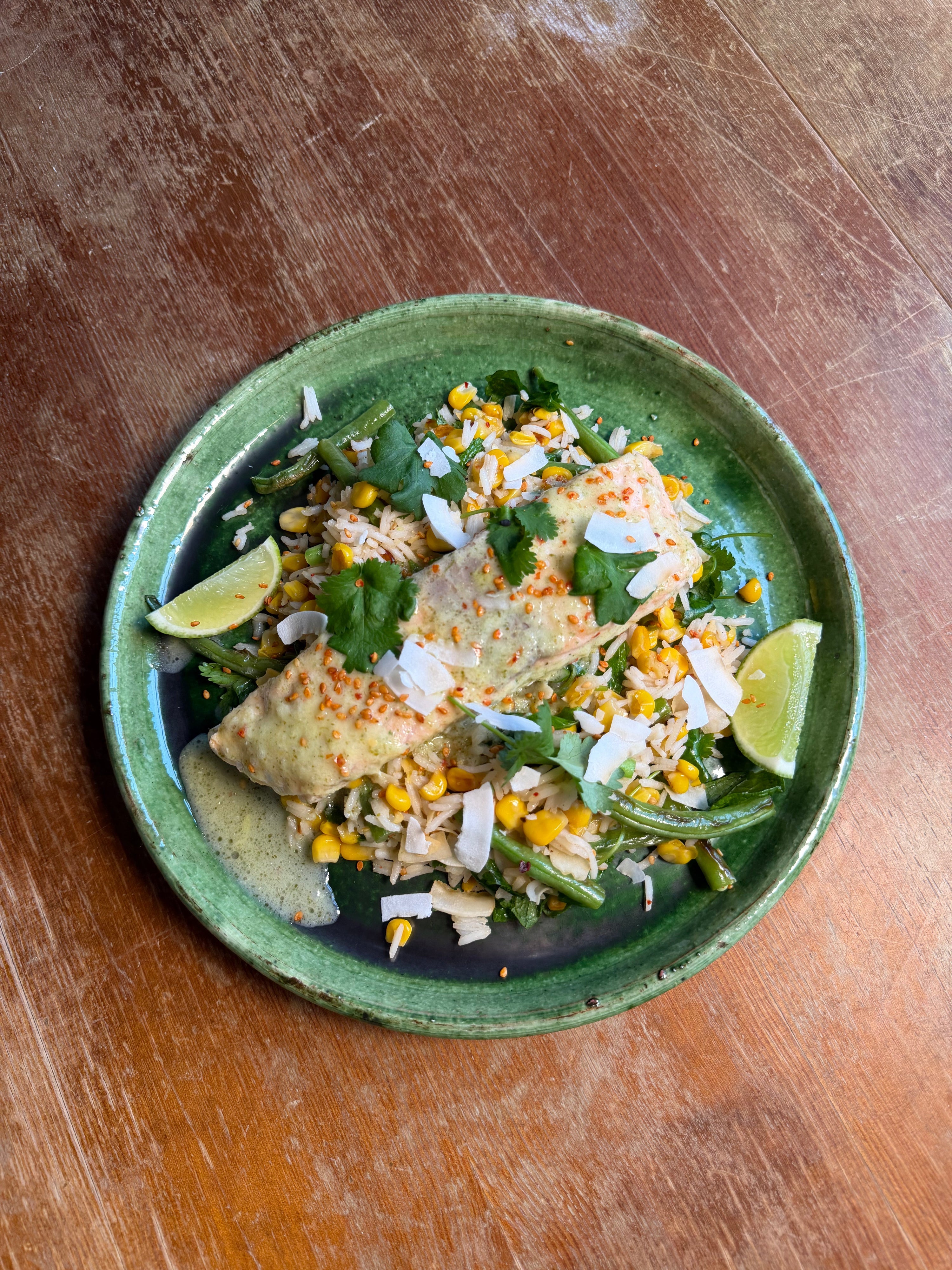 Kokoslax & krispig majssallad